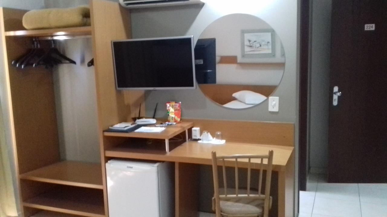 Vila Verde Hotel Toledo  Extérieur photo